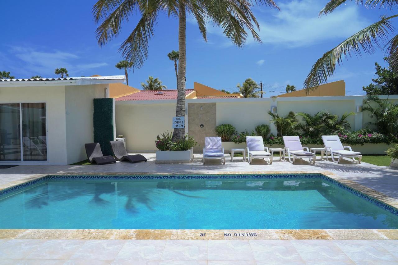 Yoyita Suites Aruba Villa Palm Beach Extérieur photo